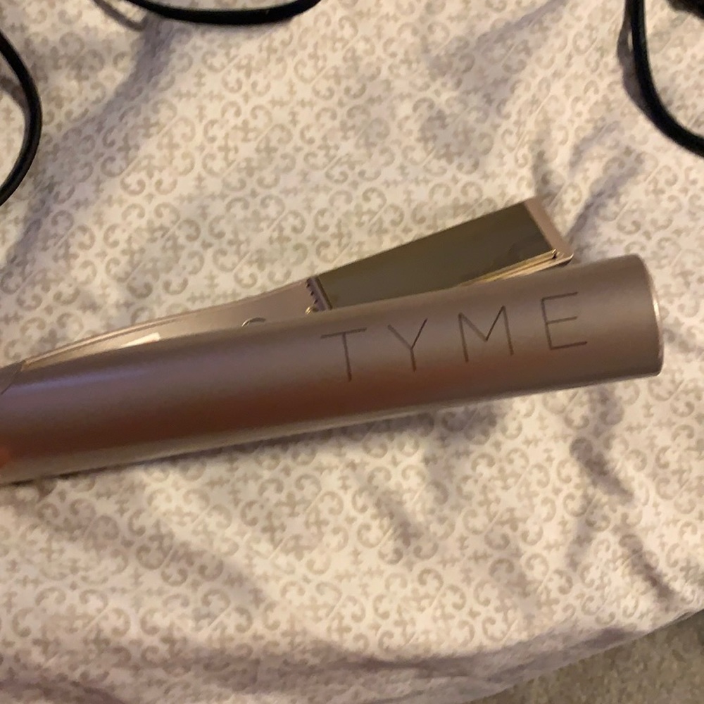 COPY - Tyme Flat iron